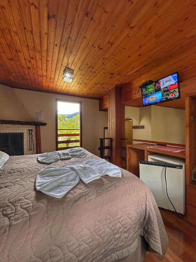 Superior Chalet,1498618288:JPEG